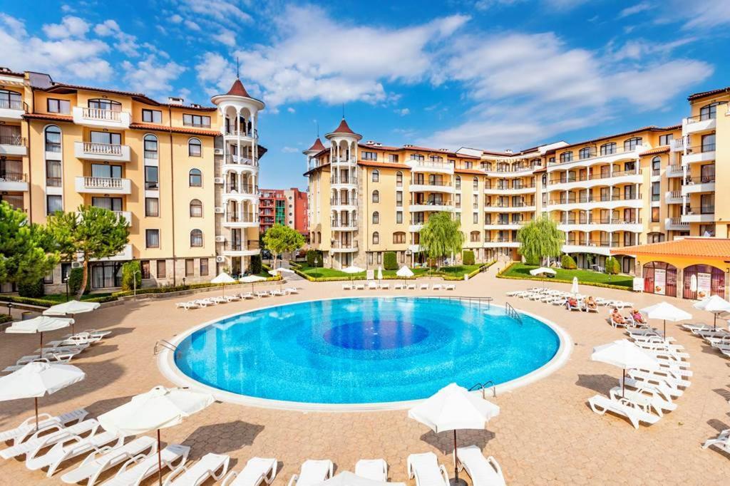 סאני ביץ' Holiday Apartcomplex Royal Sun מראה חיצוני תמונה