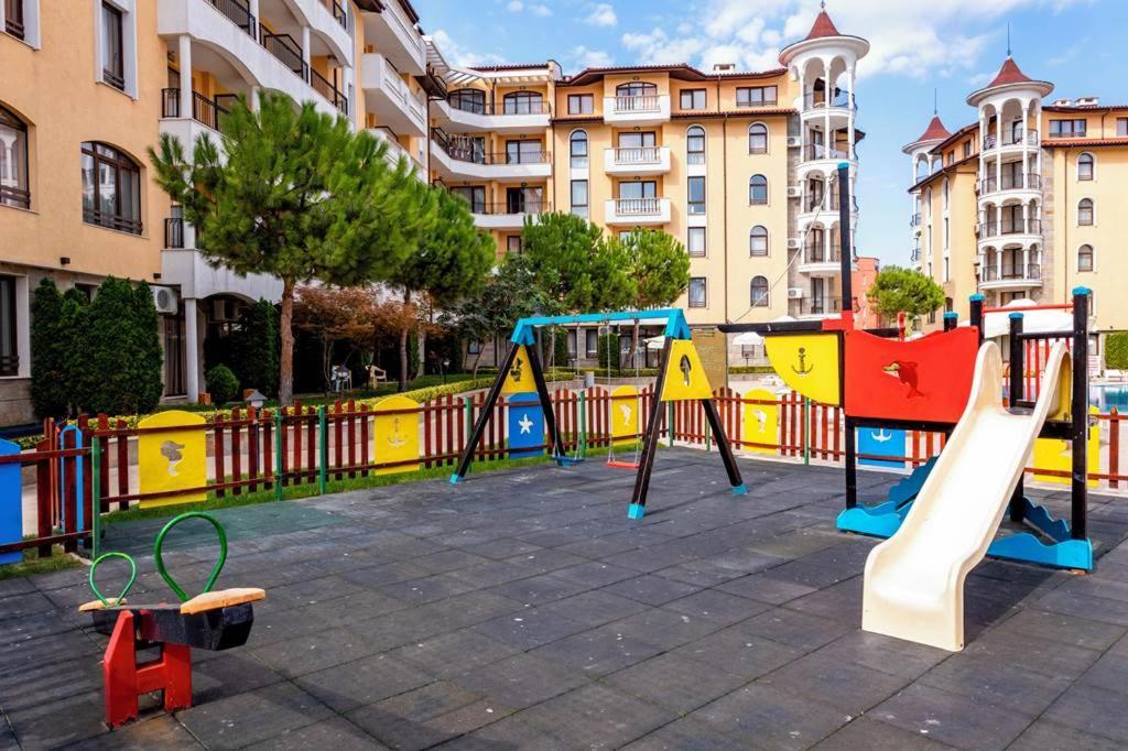 סאני ביץ' Holiday Apartcomplex Royal Sun מראה חיצוני תמונה